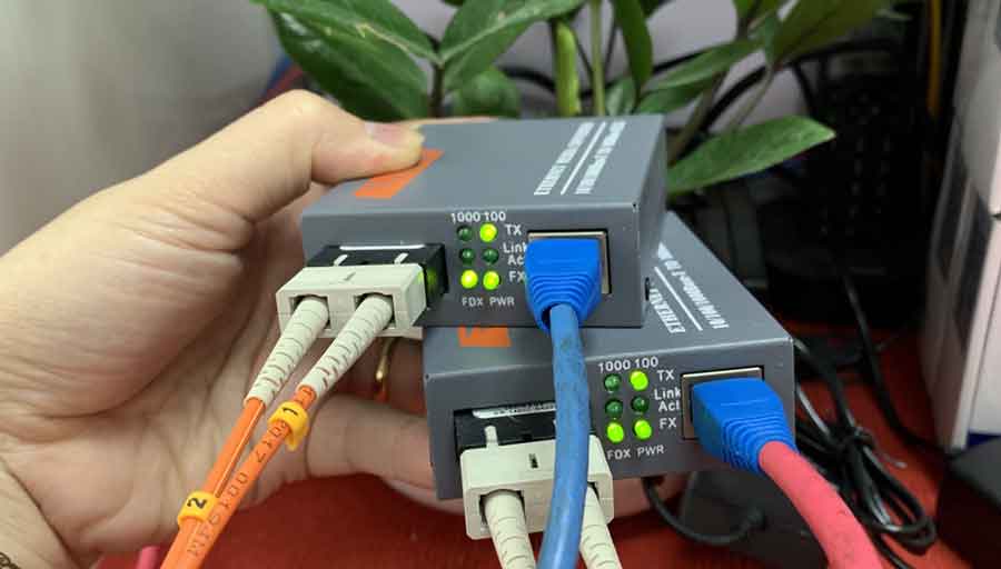 Bộ chuyển đổi quang điện NETLINK HTB-GS-03